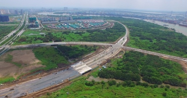 Những "bê bối" nào của ông Tất Thành Cang gây bức xúc trong xã hội?