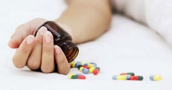 Báo động vấn nạn giới trẻ tự vẫn