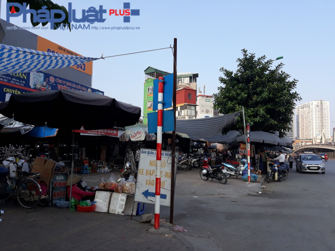 H&agrave; Nội chấm dứt hoạt động Dự &aacute;n chợ Ng&atilde; Tư Sở