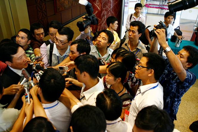 Hoạt động b&aacute;o ch&iacute; tại Quốc hội ảnh: Hồng Vĩnh