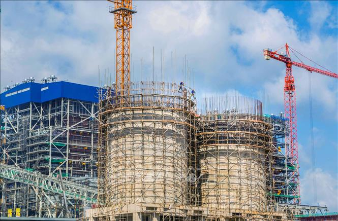 Thi c&ocirc;ng c&aacute;c hạng mục ch&iacute;nh của Nh&agrave; m&aacute;y Nhiệt điện S&ocirc;ng Hậu 1. Ảnh: Duy Khương/TTXVN.