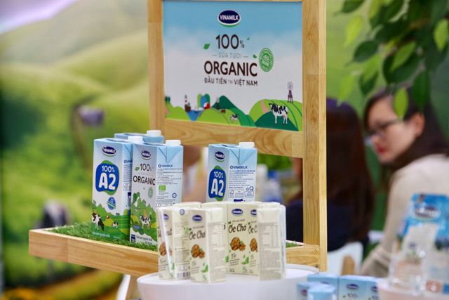 Vinamilk nhận bằng khen của Thủ tướng Ch&iacute;nh phủ về ph&aacute;t triển tam n&ocirc;ng bền vững