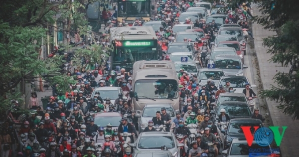 Đề xuất đồng bộ giờ làm, giờ học: Khó khả thi, cần suy xét thấu đáo