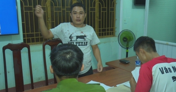 Cán bộ phòng Kinh tế ở Đắk Lắk đâm chết người ở quán karaoke
