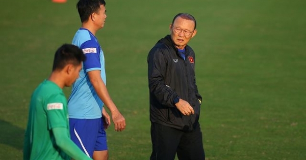 Lộ điều khoản bất ngờ trong bản hợp đồng 3 năm của HLV Park Hang Seo