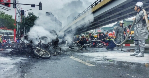 Tài xế lái Mercedes tông 3 xe máy là phụ nữ