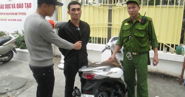 CSGT Hà Nội bắt giữ đối tượng vận chuyển 4 gói ma túy