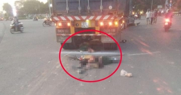 Tây Ninh: Va chạm với xe đầu kéo, đôi vợ chồng tử vong tại chỗ