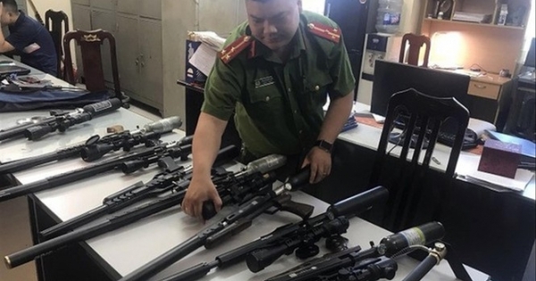 Báo động mua bán súng trên mạng