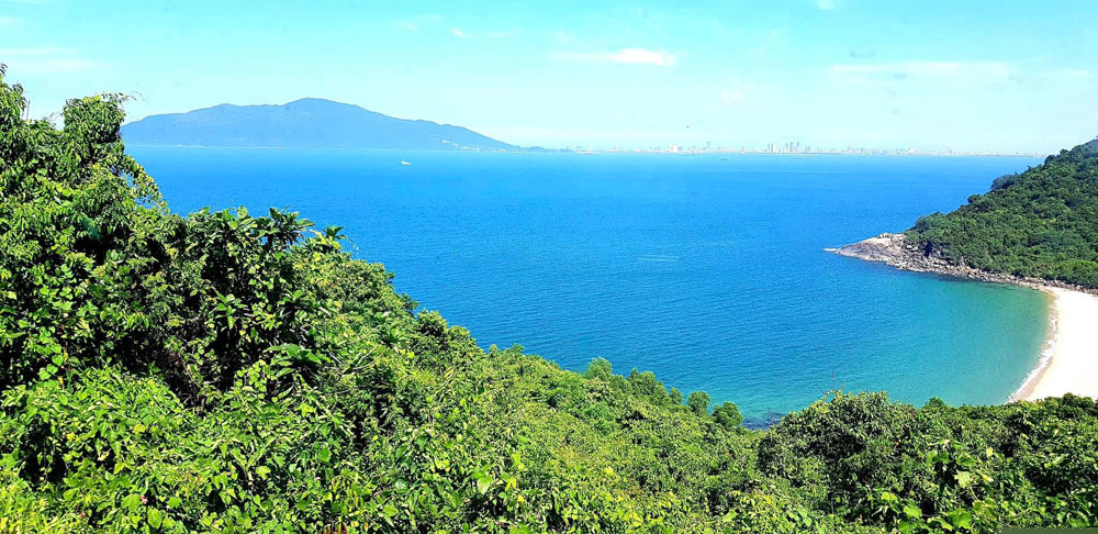 Gia đình tan nát vì video 'nóng' của chồng sau buổi họp lớp