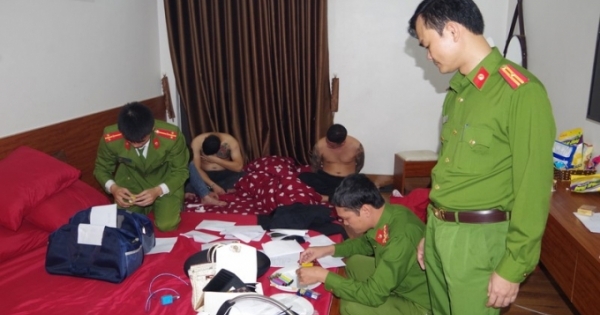 Bắt 39 đối tượng sử dụng ma túy, đánh bạc, mua bán dâm tại khách sạn