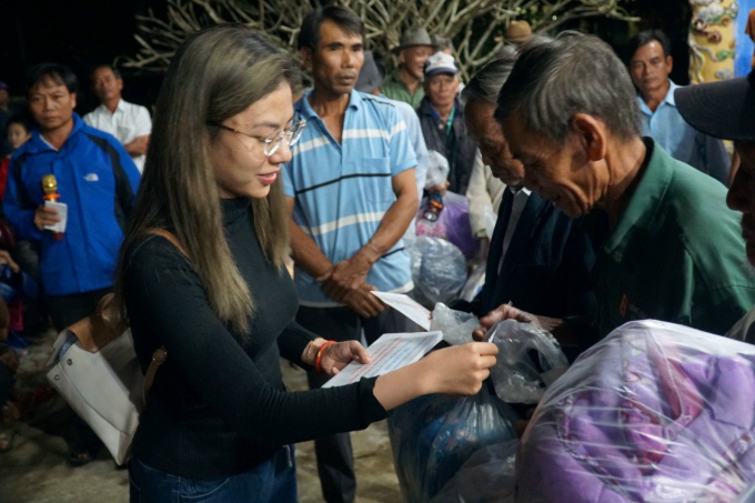 9 - Chua Linh Son cuu tro