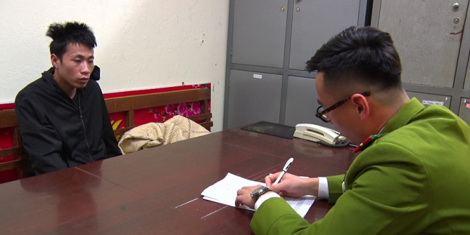 Đối tượng Hoàng Văn Tú tại cơ quan Công an