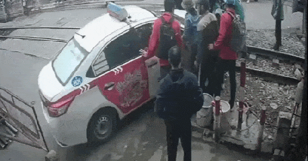 Những hiểm họa khó lường từ vi phạm hành lang an toàn đường sắt