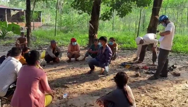 Cô gái 18 tuổi mở sòng bạc trong rừng cao su cho hàng chục đối tượng đến sát phạt nhau