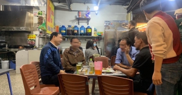 Nhiều quán bia tại Hà Nội "nhộn nhịp" khách, bất chấp lệnh cấm