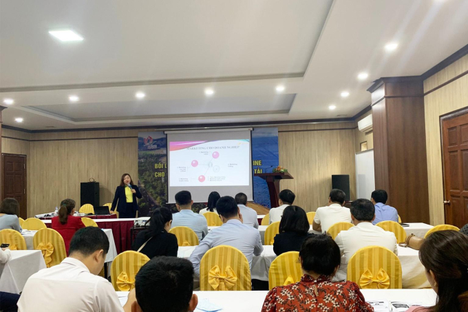 CEO Thái Thu Marketing đã đào tạo marketing online theo lời mời của Sở Du lịch Nghệ An, về vai trò của marketing online và nghiên cứu thói quen của du khách sau dịch Covid-19