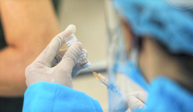 Tỉnh Bình Dương có khoảng 180.000 trẻ em từ 12 đến 17 tuổi. Tỉnh yêu cầu các địa phương tổ chức tiêm đồng loạt theo chiến dịch ngắn ngày.