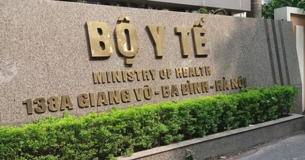 Bộ Y tế: Một Vụ trưởng bị cách chức trong Đảng, khiển trách Thứ trưởng