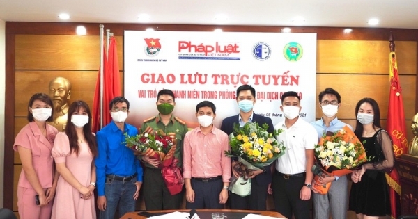 Giao lưu trực tuyến về 