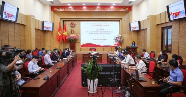 Bạo lực trẻ em qua những câu kiểu 