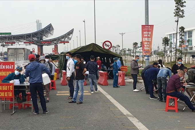 Nguoi-Dan-Lam-Thu-Tu