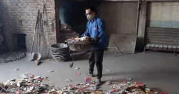 Đúc nhôm khi chưa đủ điều kiện, 5 cá nhân bị phạt gần 900 triệu đồng