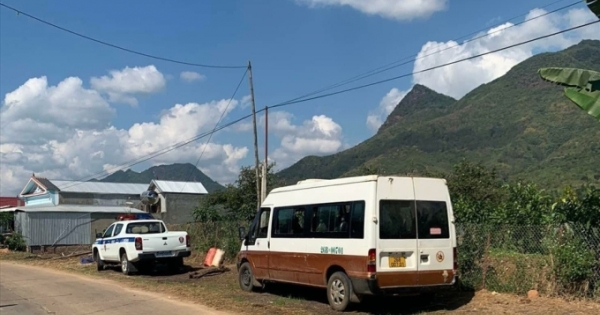 Lái xe chở học sinh rơi cánh cửa khiến một em tử vong ở Sơn La không có giấy phép lái xe phù hợp