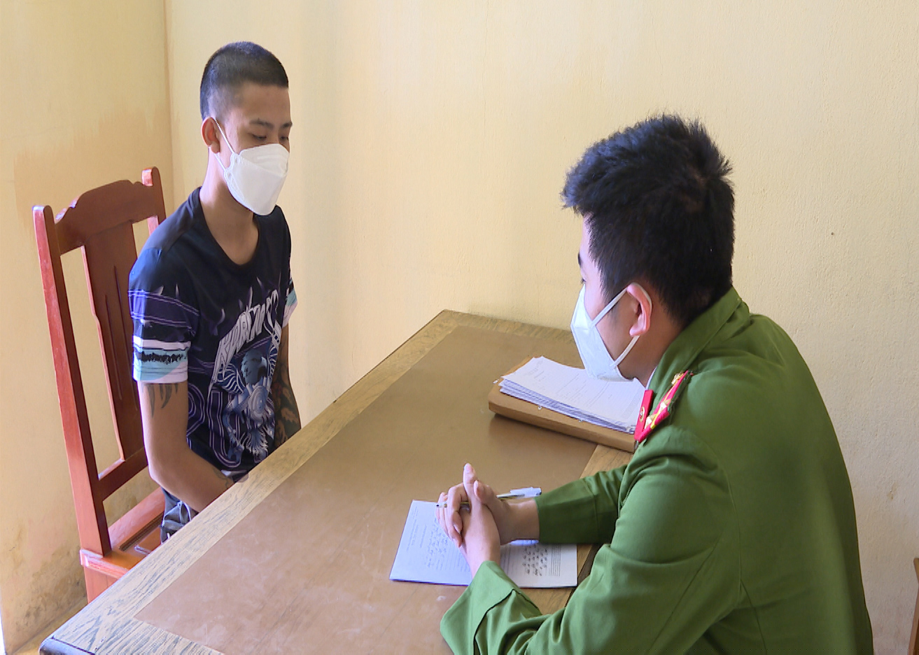 Đối tượng Đặng Văn Quang tại cơ quan Công an