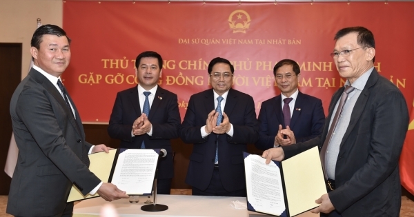 Thủ tướng: Phát huy mạnh mẽ nguồn lực, giá trị và trí tuệ con người Việt Nam