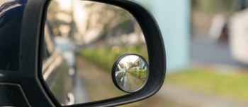 Điểm mù ô tô - hiểm họa chết người nhưng ít được chú ý