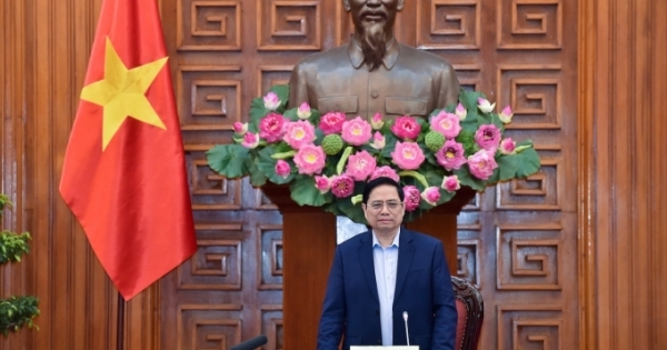 Sản xuất bằng được thuốc và vaccine COVID-19 trong nước, bảo đảm an toàn, khoa học, hiệu quả và đúng pháp luật