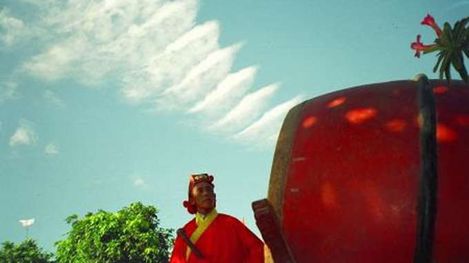 Bức ảnh Tiếng vọng cội nguồn (tại Đền Đô- Đền Lý Bát Đế, Bắc Ninh). (Ảnh: Nguyễn Đức Thìn)