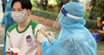 Thanh Hóa triển khai tiêm vắc xin COVID-19 cho học sinh 12-17 tuổi