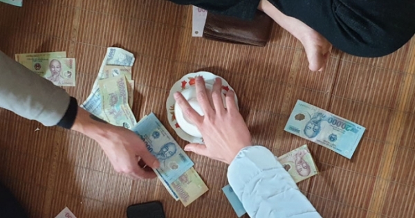 Quảng Trị: Khởi tố 4 cán bộ công an tham gia đường dây lô đề