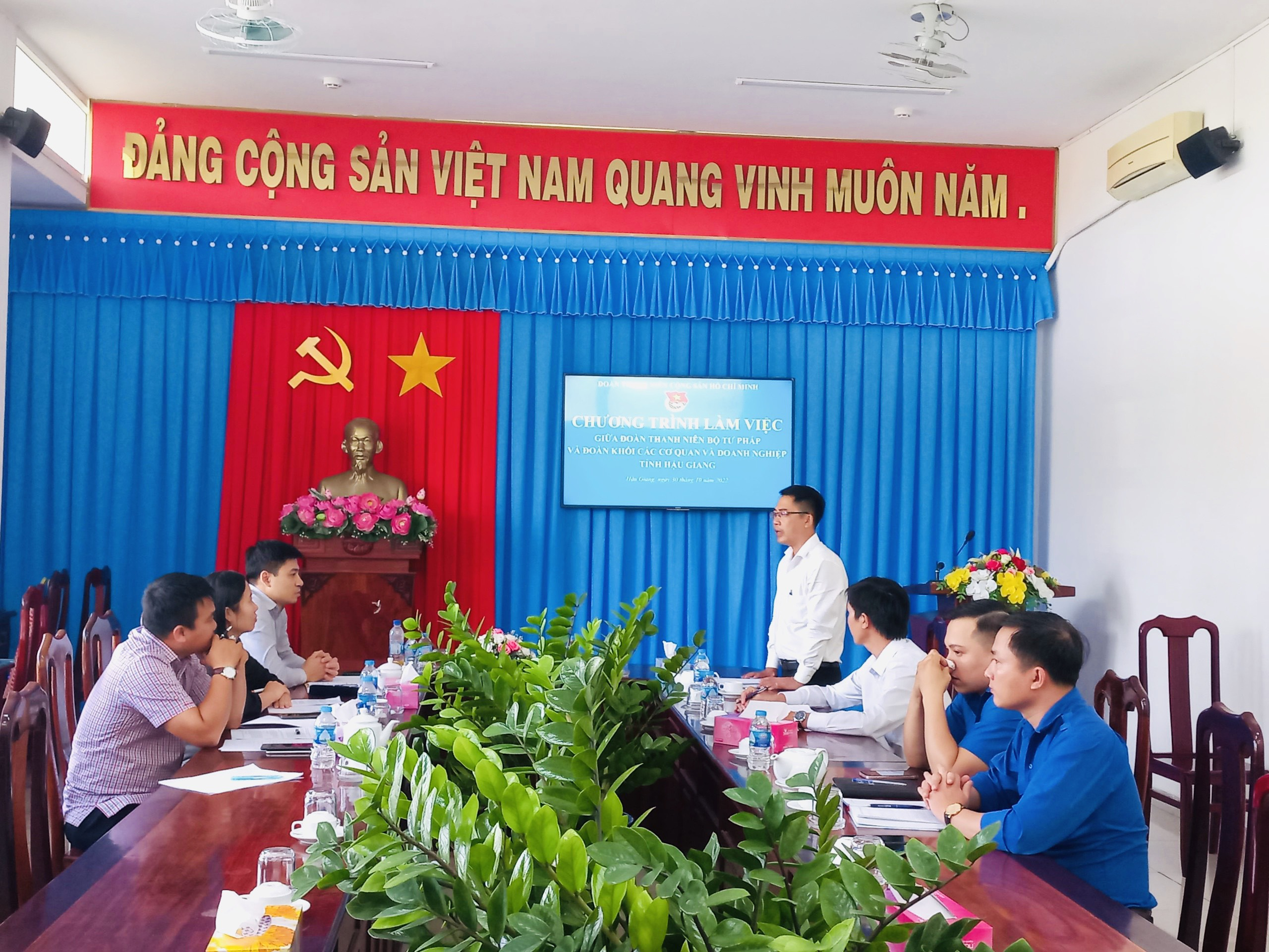 z3843373652987_734b5405f9d672cdba2d52b951748297