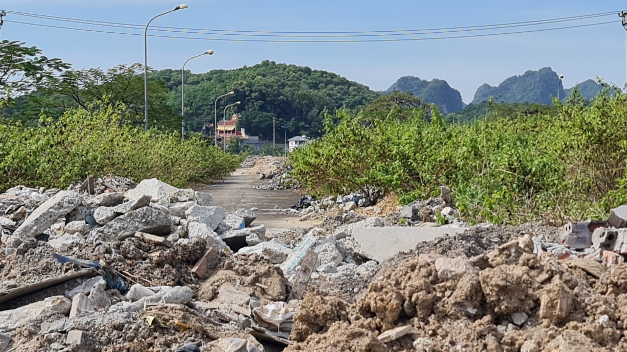 z3850008138281_591eb7667dd4640f64f8ee0460663c69