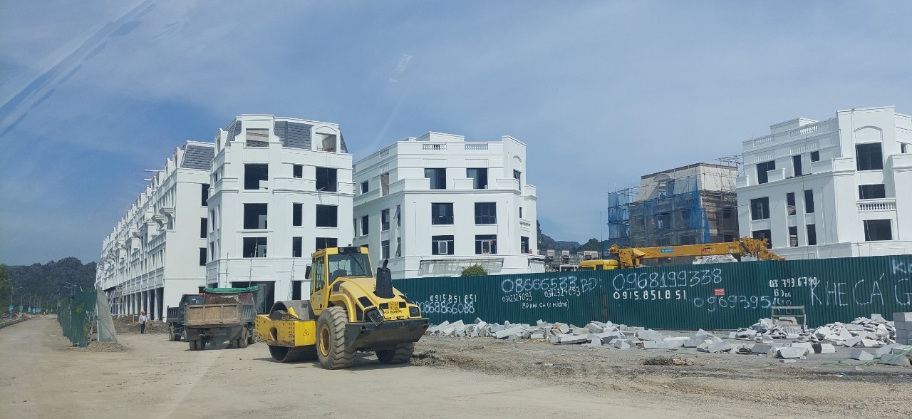 z3850027350847_ec3e00f400179494376c58189e3a79a6