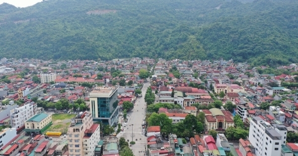 Hà Giang: Phát triển đô thị bền vững theo hướng đô thị xanh, thông minh, giàu bản sắc*