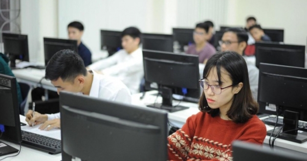 Nhiều đơn vị dừng thi IELTS và các chứng chỉ ngoại ngữ