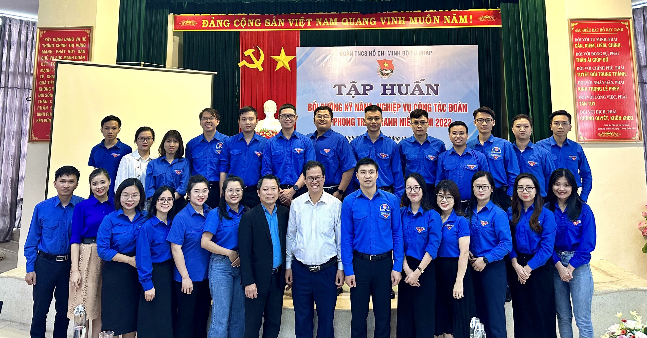 29592548-5965-4BAD-BEE4-0E3187E06922.