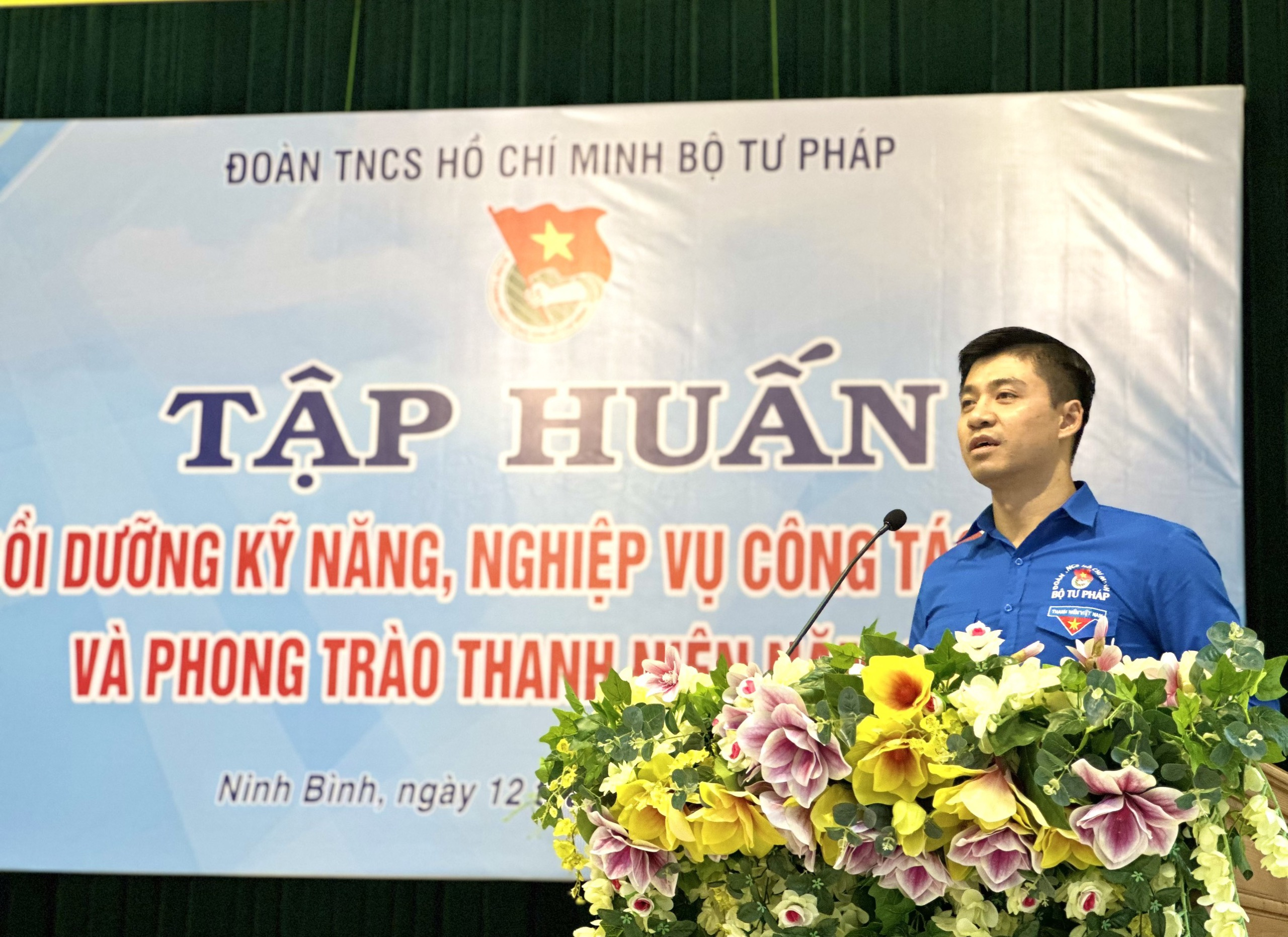 4AB076D4-11A4-4206-BA30-1636794FBE74.