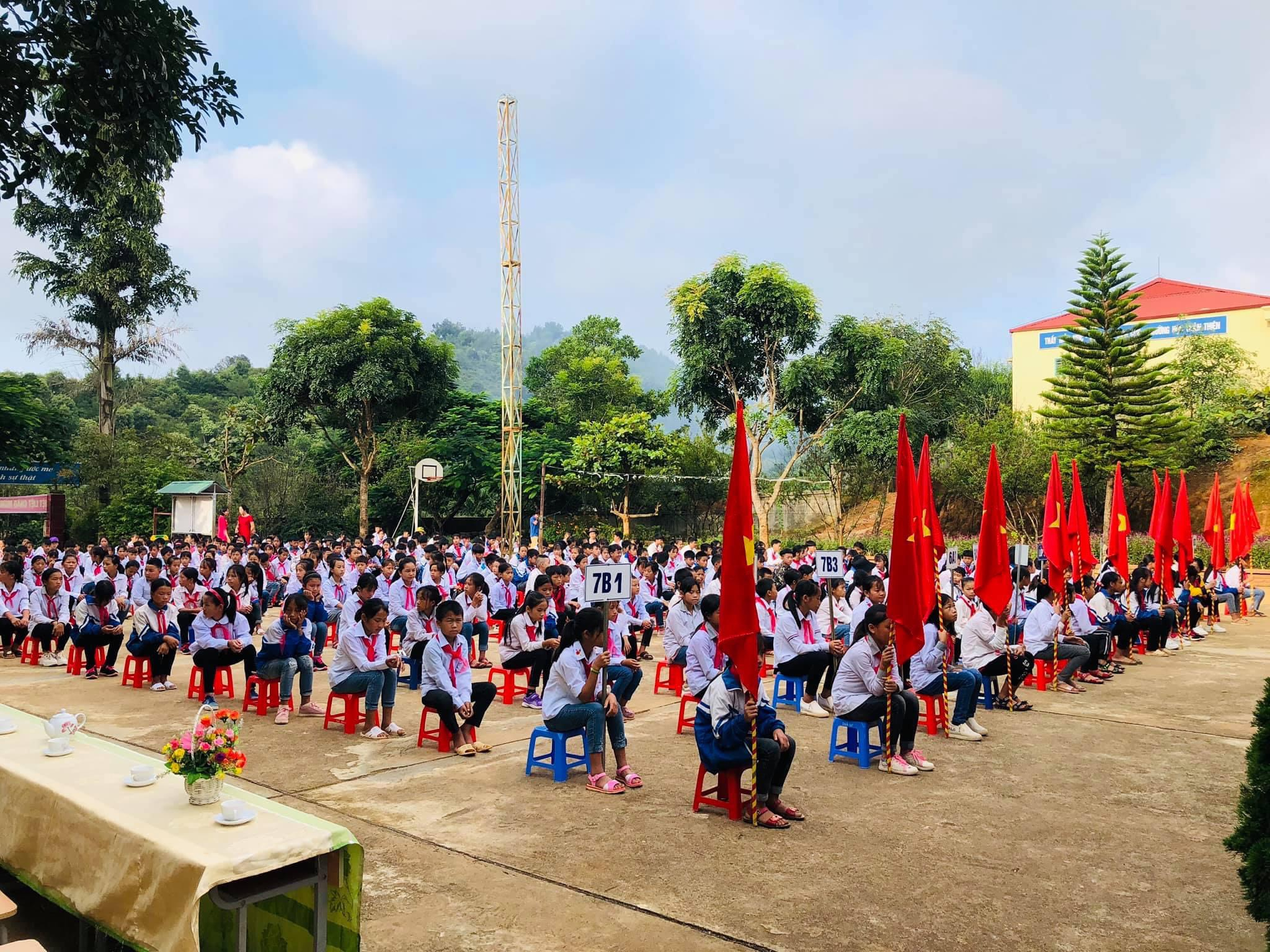 Học sinh trường THCS Nam Thanh.