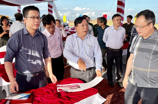 Chuẩn bị khởi công Dự án đầu tư xây dựng tuyến đê biển Nam Đình Vũ