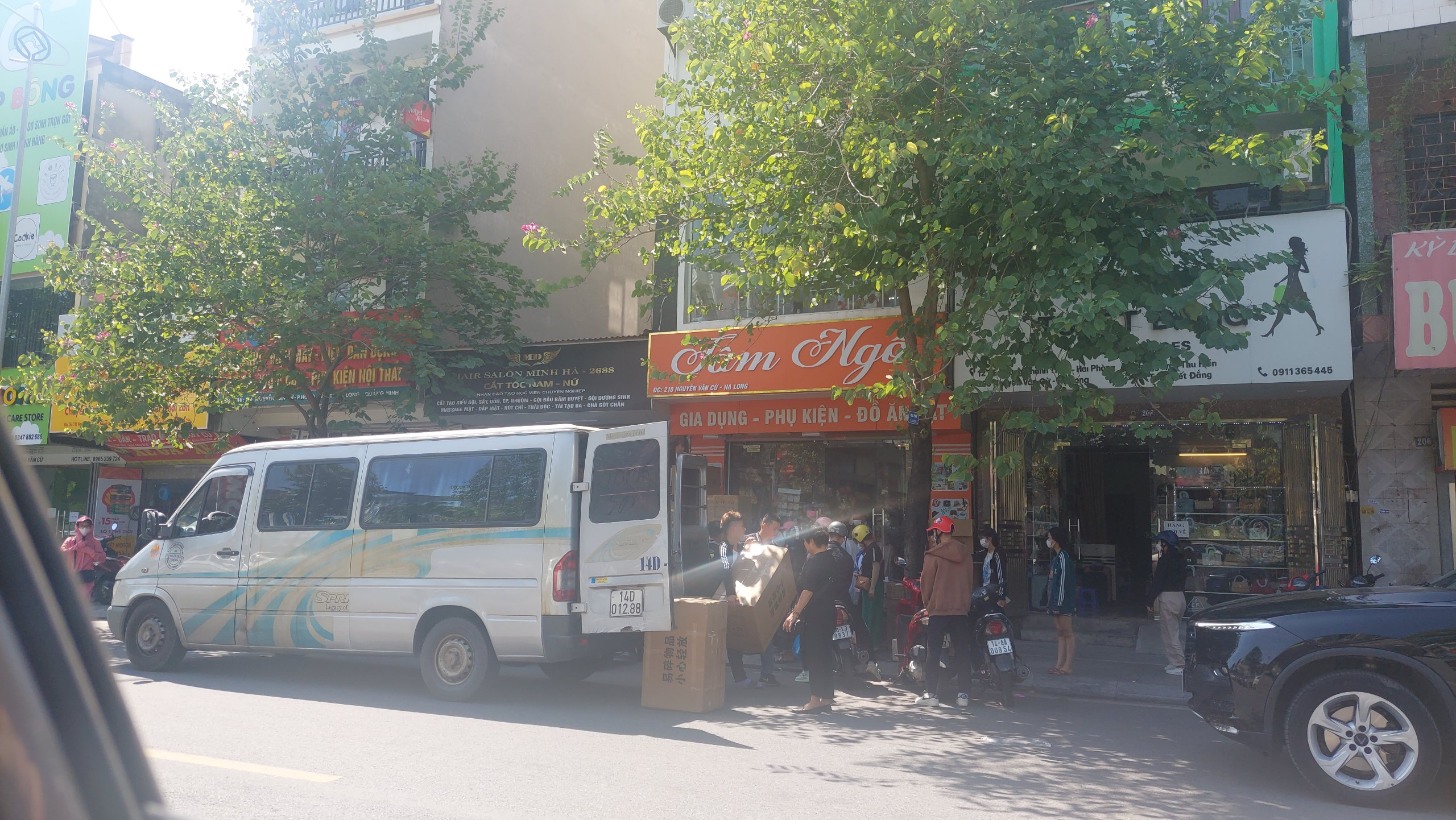 z3906136389146_8f326f8e70a55d77fbb316edcc6448e0