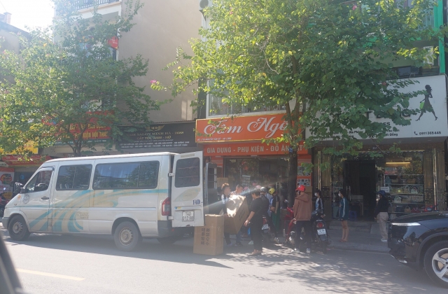 Quảng Ninh: B&aacute;n h&agrave;ng kh&ocirc;ng r&otilde; nguồn gốc, cơ sở kinh doanh T&acirc;m Ng&ocirc; bị xử phạt