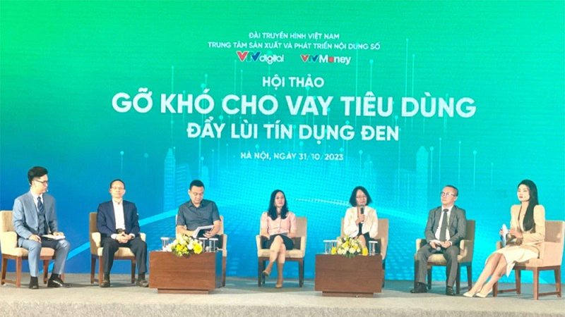 Các chuyên gia tại Hội thảo.