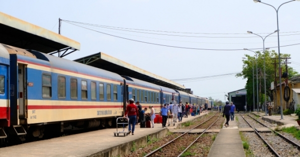 Chính thức mở bán vé tàu Tết Dương lịch 2024 tuyến phía Nam