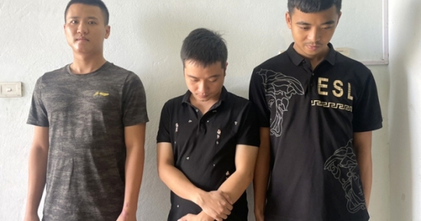 Bắt 3 đối tượng trong đường dây đánh bạc bằng hình thức cá độ bóng đá qua mạng