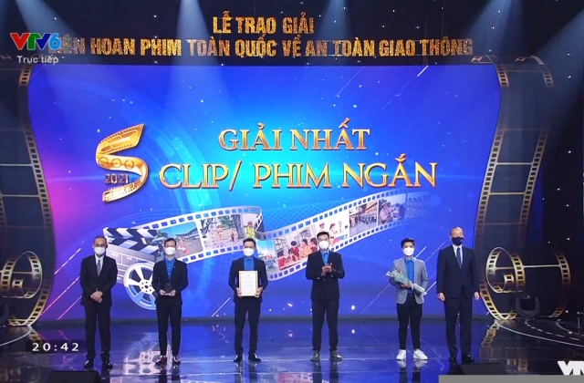 Ủy ban ATGT Quốc gia khen thưởng 22 tác phẩm xuất sắc tại Liên hoan phim toàn quốc về ATGT năm 2021